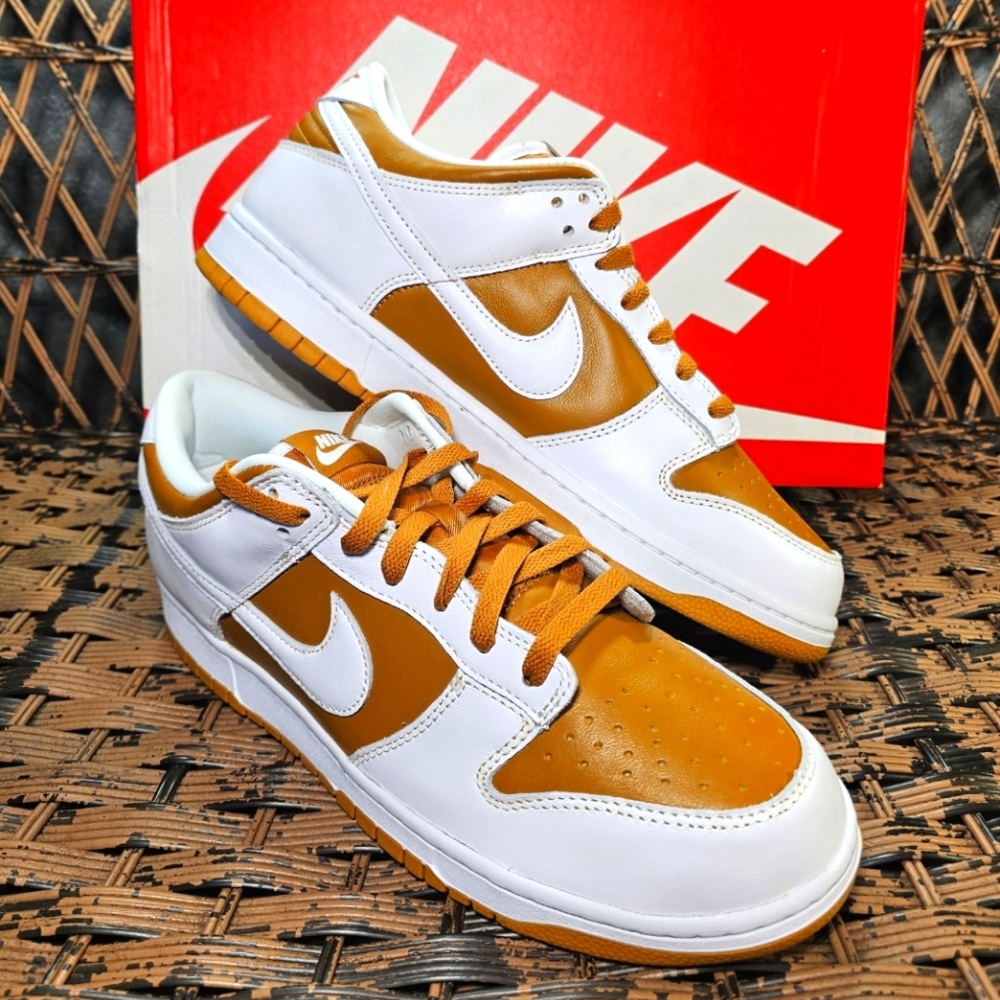 Nike Dunk Low QS